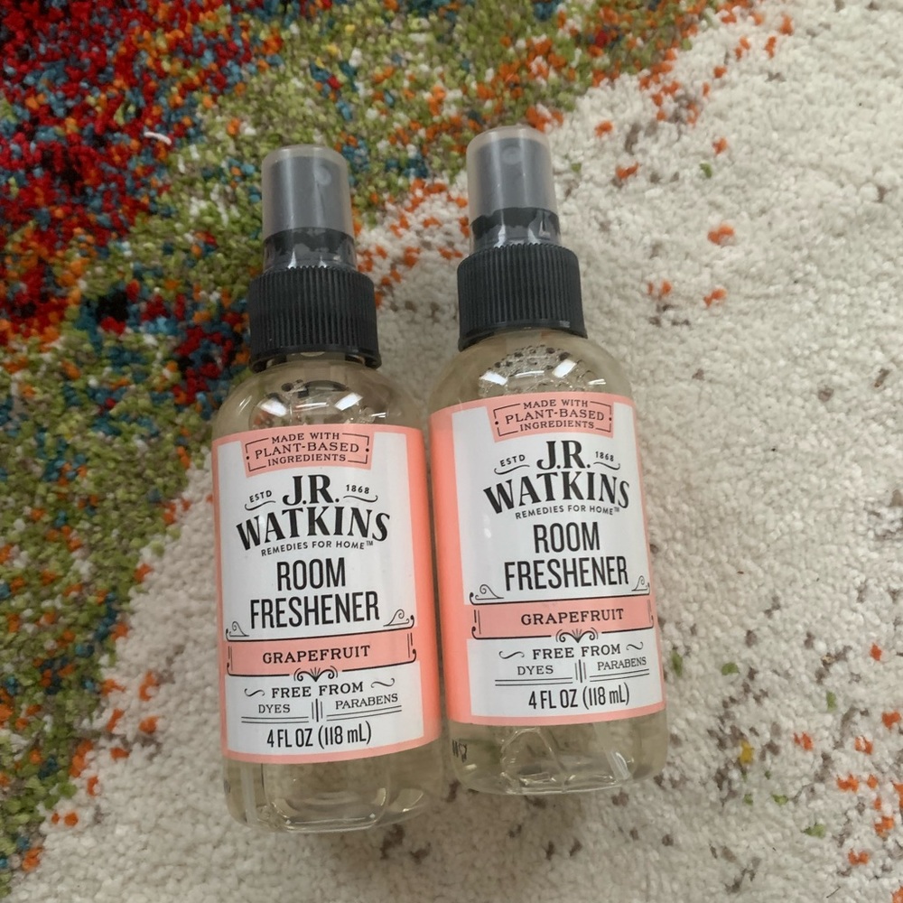 JR Watkins Grapefruit scented room freshener!2 bottles!